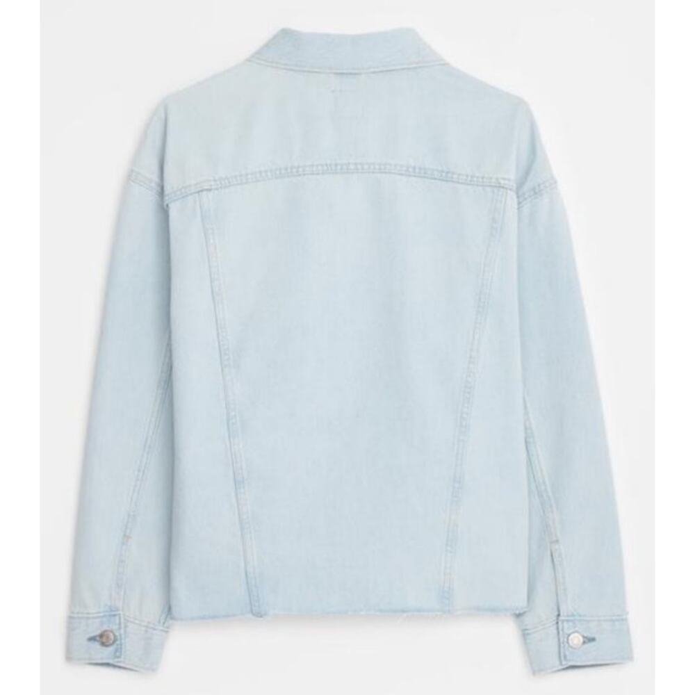 Light Washed Denim Jacket Raw Hem Cropped Over-Sized Fit XS NWT - Picture 2 of 8